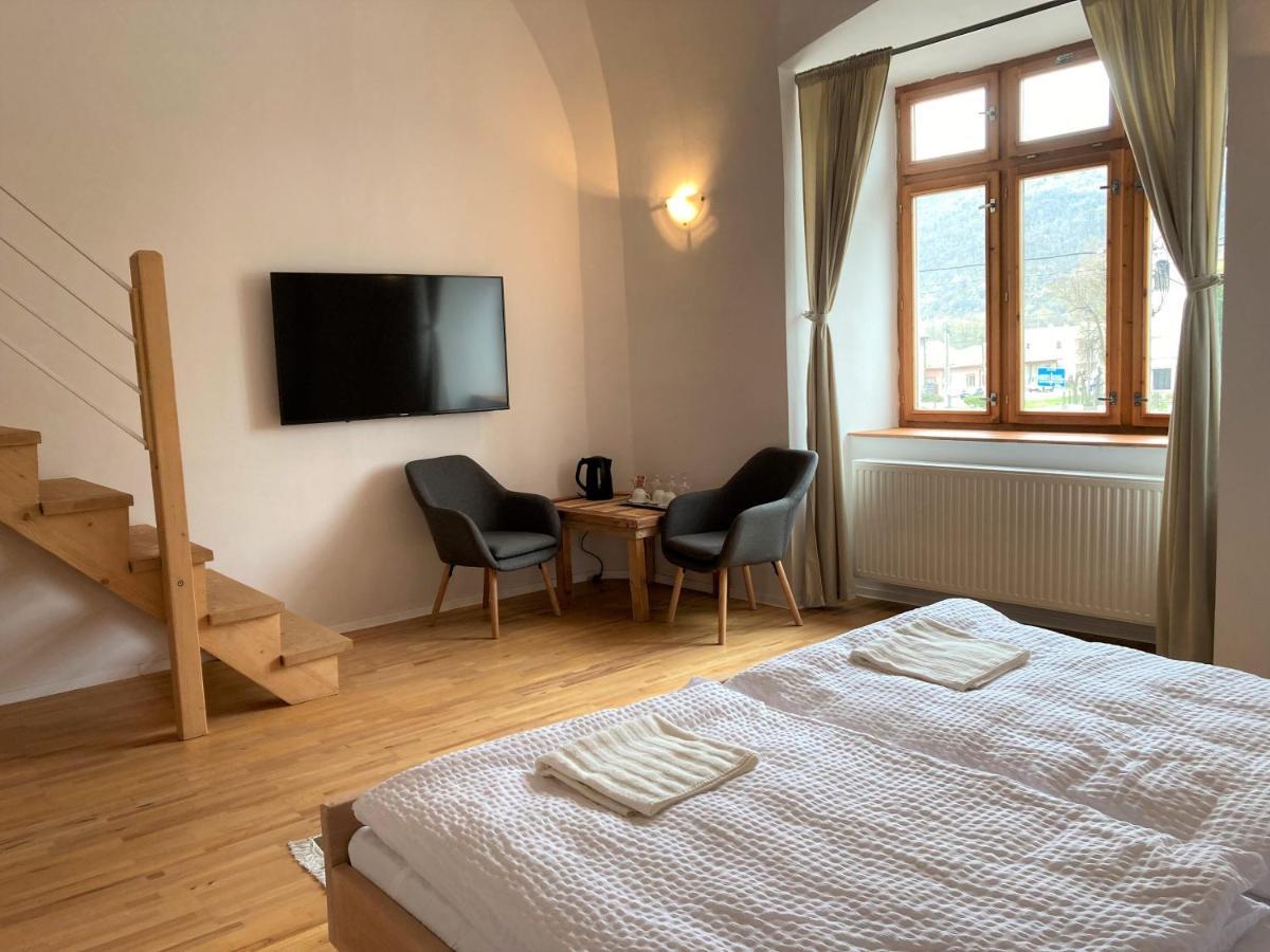 Bed & Breakfast Hugo Tótpelsőc Kültér fotó