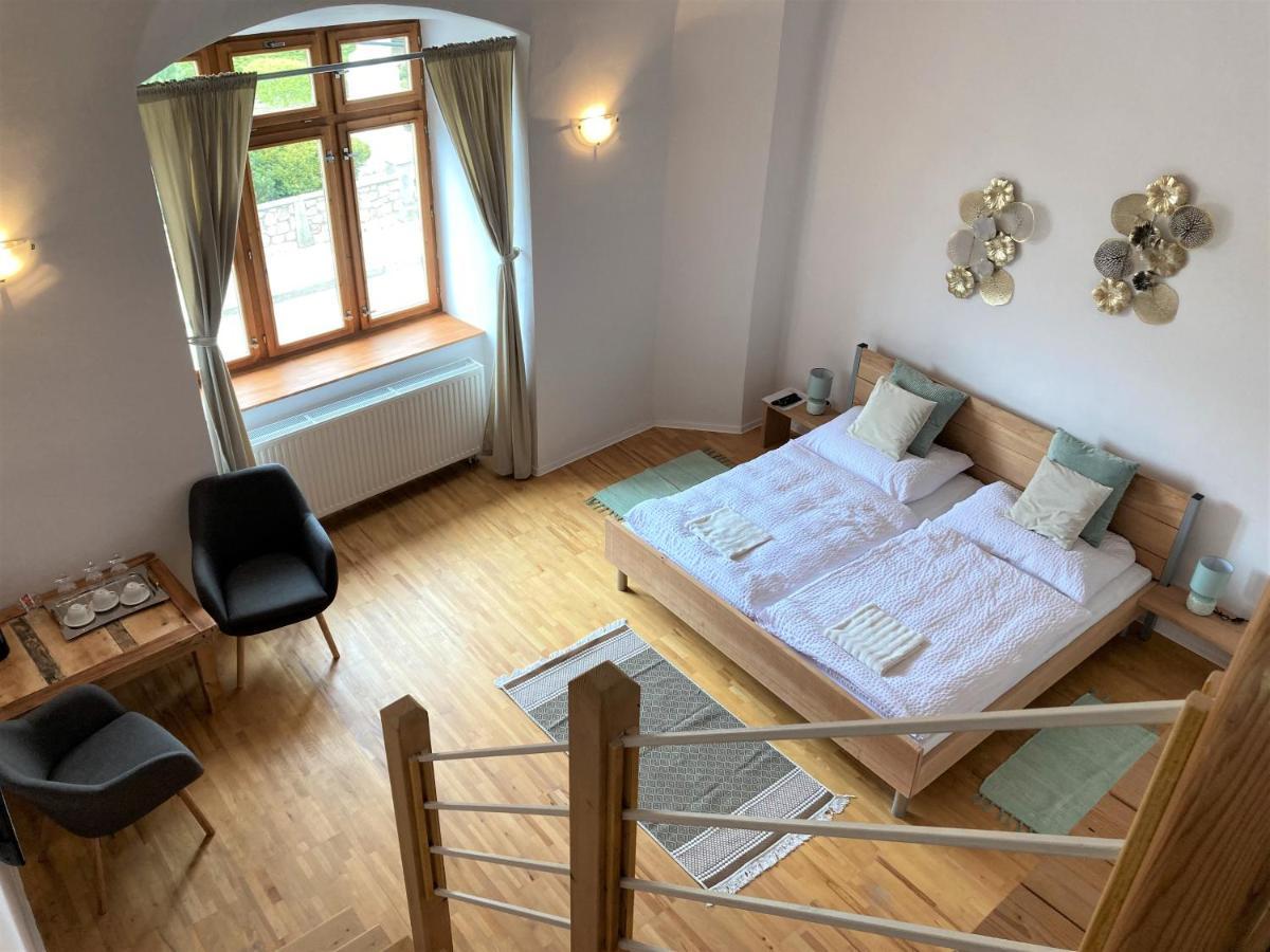 Bed & Breakfast Hugo Tótpelsőc Kültér fotó