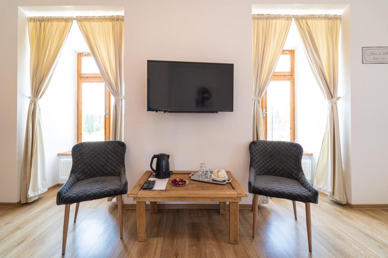 Bed & Breakfast Hugo Tótpelsőc Kültér fotó