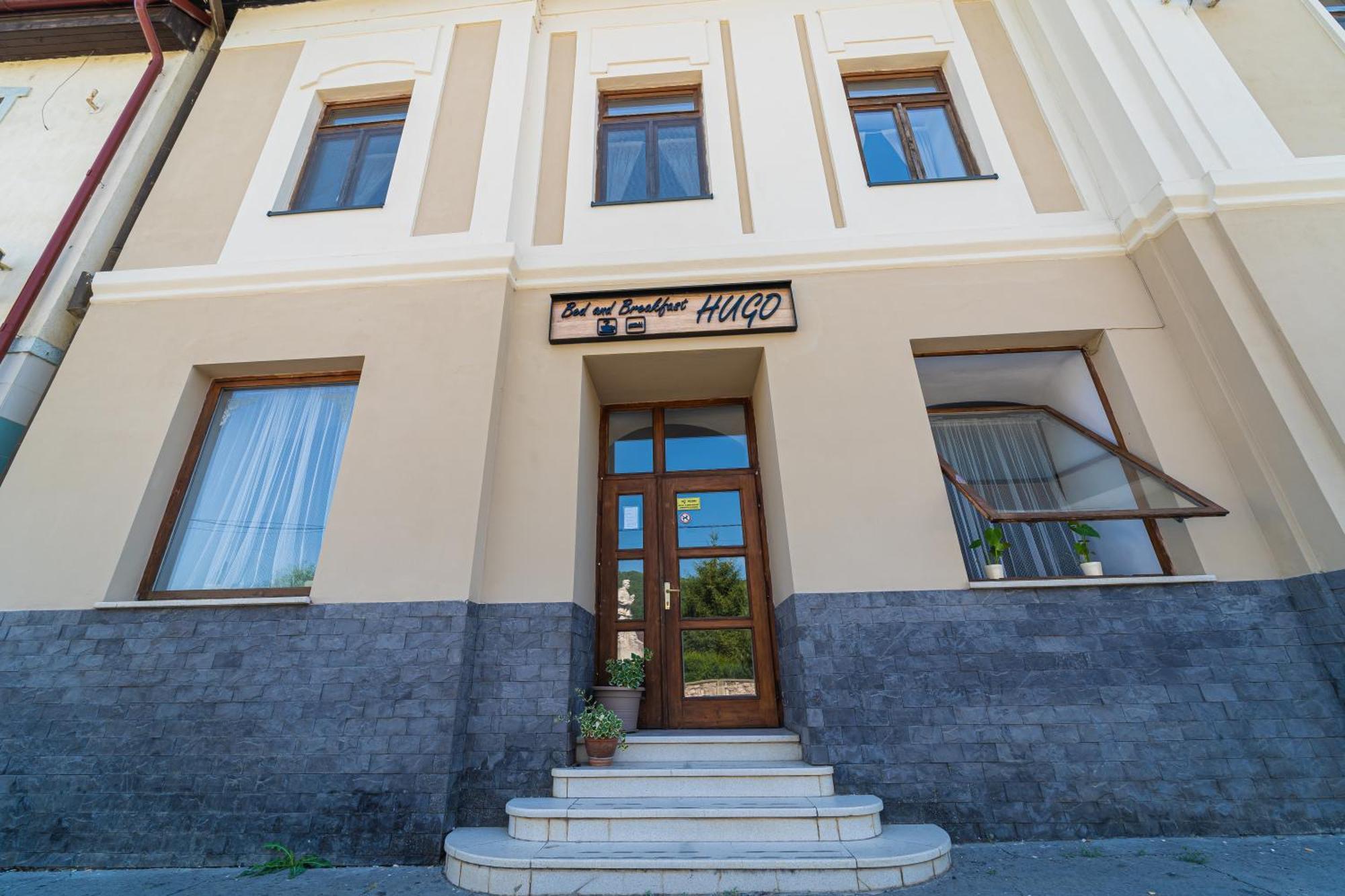 Bed & Breakfast Hugo Tótpelsőc Kültér fotó