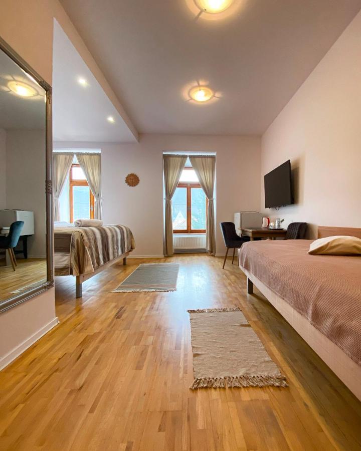 Bed & Breakfast Hugo Tótpelsőc Kültér fotó