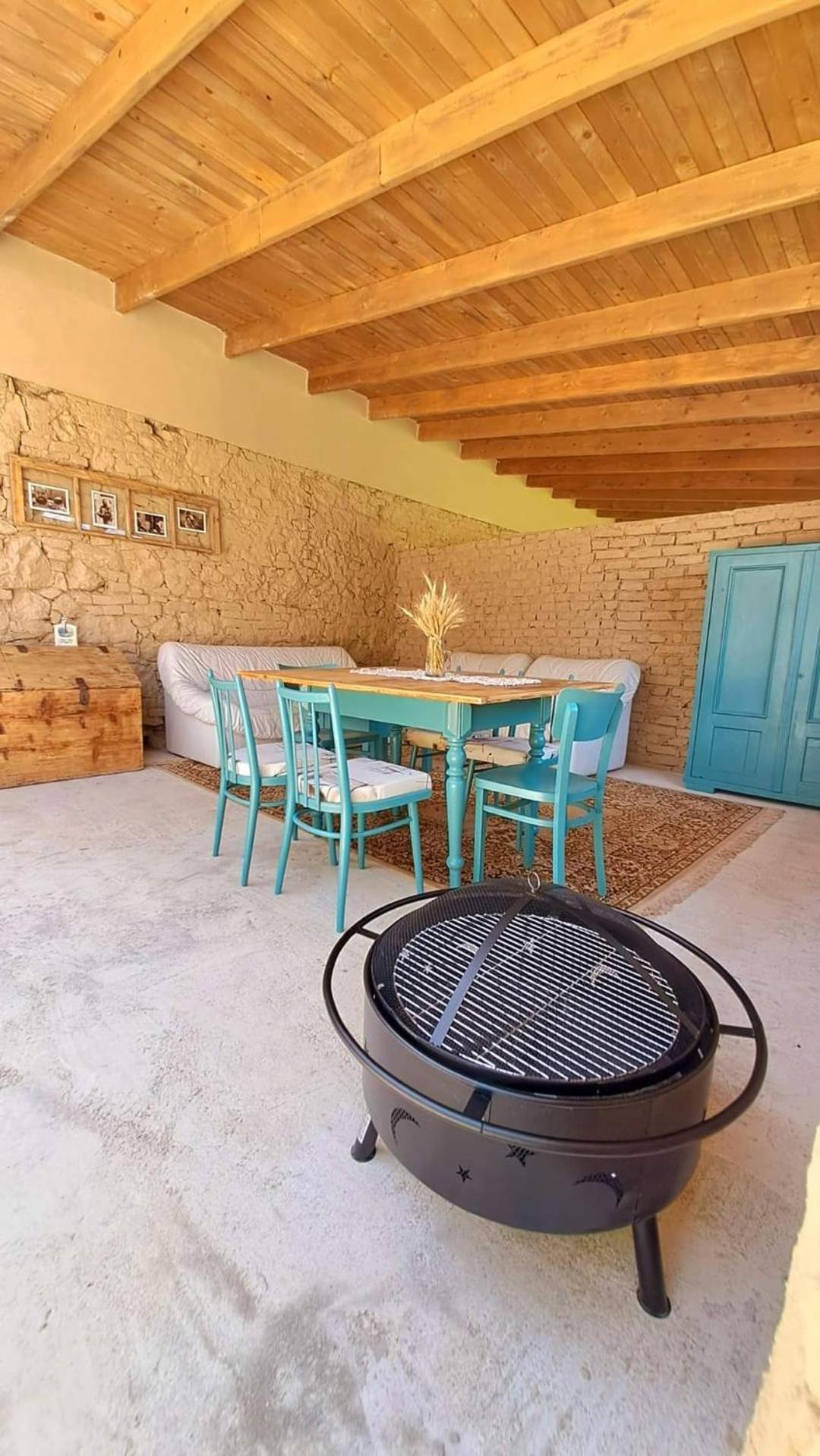 Bed & Breakfast Hugo Tótpelsőc Kültér fotó